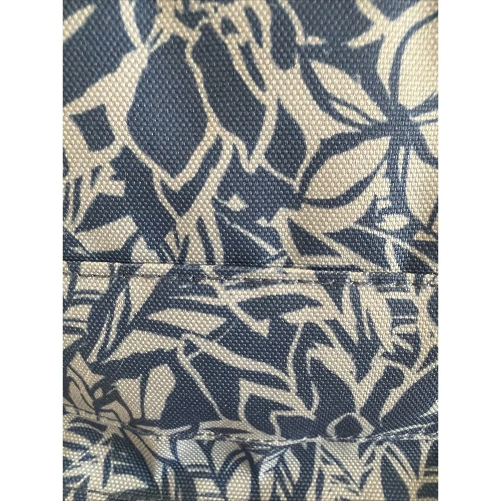 LL Bean Rolling Tote Excellent Condition OLA007